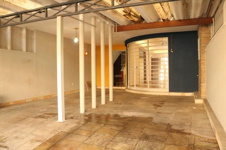 Casa à venda com 320m², 3 quartos e 4 vagasGaragem