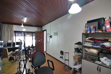 Casa à venda com 380m², 3 quartos e 4 vagasSala