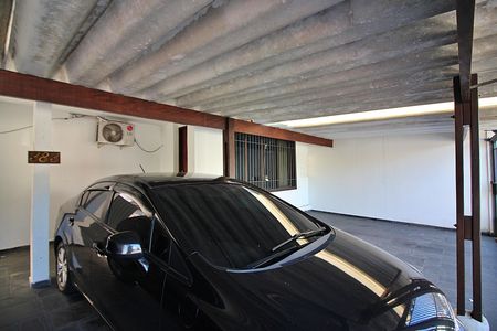 Casa à venda com 380m², 3 quartos e 4 vagasGaragem