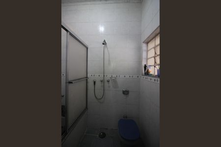 Casa à venda com 380m², 3 quartos e 4 vagasBanheiro Social 2