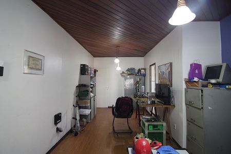 Casa à venda com 380m², 3 quartos e 4 vagasSala