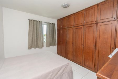 Casa à venda com 285m², 3 quartos e 3 vagasSuíte
