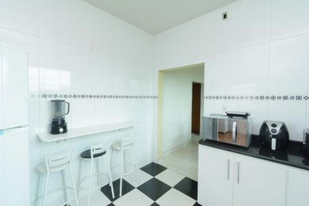 Casa à venda com 285m², 3 quartos e 3 vagasCozinha