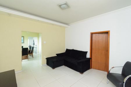 Casa à venda com 285m², 3 quartos e 3 vagasSala