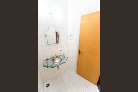 Casa de condomínio para alugar com 380m², 4 quartos e 4 vagasLavabo