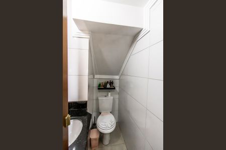 Casa de condomínio à venda com 65m², 2 quartos e 1 vagaBanheiro de serviço