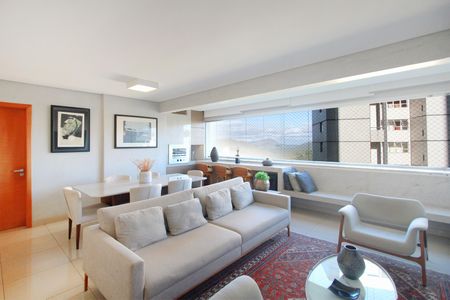 Apartamento à venda com 115m², 3 quartos e 2 vagasSala