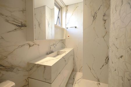 Apartamento à venda com 115m², 3 quartos e 2 vagasBanheiro da Suíte