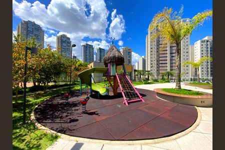 Apartamento à venda com 115m², 3 quartos e 2 vagasÁrea comum - Playground
