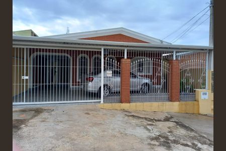 Casa à venda com 197m², 2 quartos e 2 vagasFoto 01