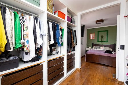 Apartamento à venda com 76m², 2 quartos e 1 vagaCloset da Suíte 