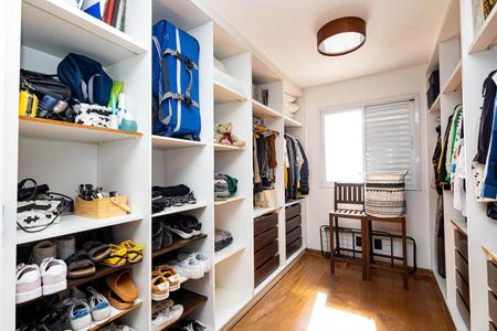 Apartamento à venda com 76m², 2 quartos e 1 vagaCloset da Suíte 