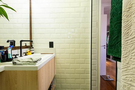 Apartamento à venda com 76m², 2 quartos e 1 vagaBanheiro da Suíte 