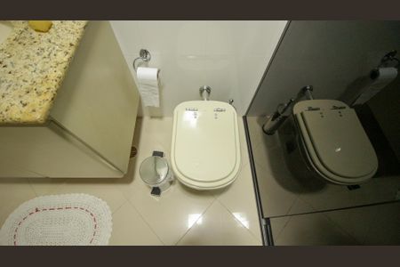 Casa à venda com 216m², 5 quartos e 2 vagasBanheiro Social