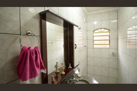 Casa à venda com 216m², 5 quartos e 2 vagasÁrea comum -Banheiro do Salão