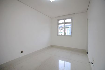 Apartamento à venda com 42m², 1 quarto e 1 vagaSala