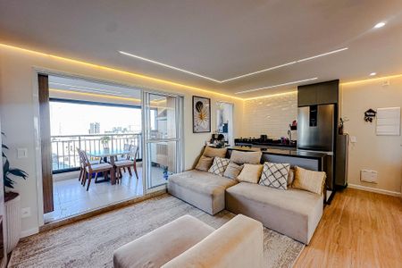 Apartamento à venda com 82m², 2 quartos e 1 vagaSala