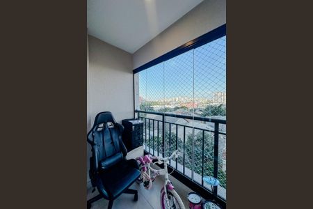 Apartamento à venda com 82m², 2 quartos e 1 vagaVaranda da Suíte 1