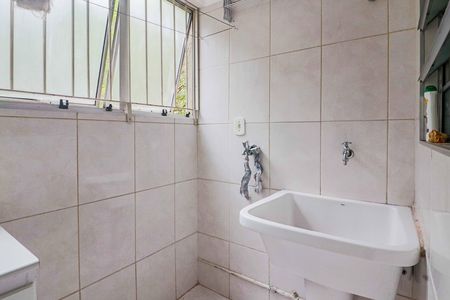 Apartamento à venda com 67m², 2 quartos e 1 vaga Apartamento à venda com 67m², 2 quartos e 1 vagaCozinha e Área de Serviço