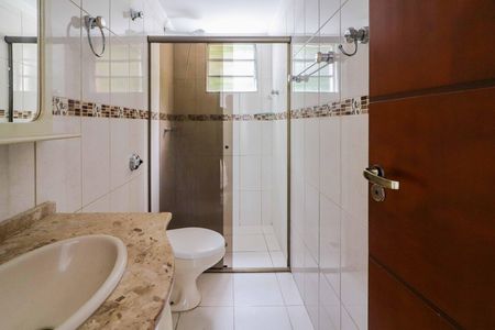 Apartamento à venda com 67m², 2 quartos e 1 vaga Apartamento à venda com 67m², 2 quartos e 1 vagaBanheiro
