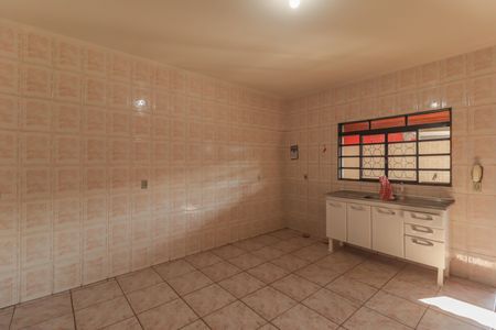 Casa à venda com 93m², 2 quartos e 1 vaga Casa à venda com 93m², 2 quartos e 1 vagaCozinha e Área de Serviço