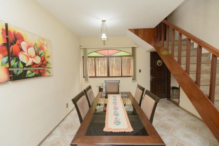 Casa à venda com 476m², 5 quartos e 3 vagasSala de Jantar