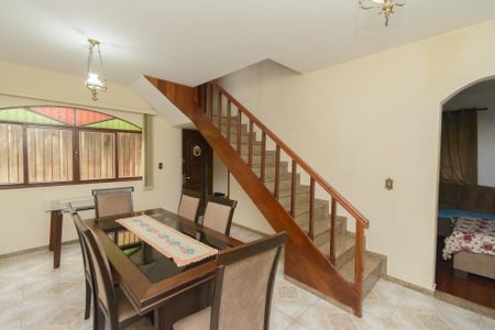 Casa à venda com 476m², 5 quartos e 3 vagasSala de Jantar