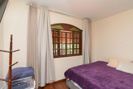 Casa à venda com 476m², 5 quartos e 3 vagasSuite