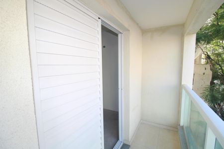 Apartamento à venda com 80m², 2 quartos e 2 vagasVaranda da Suíte 1