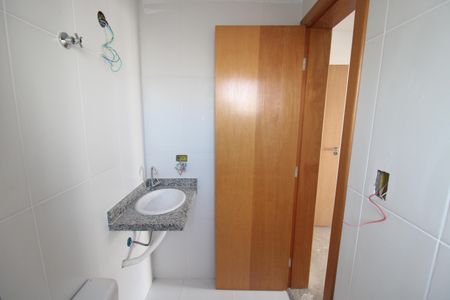 Apartamento à venda com 80m², 2 quartos e 2 vagasBanheiro da Suíte 1