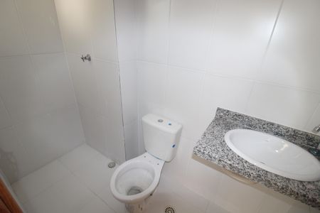 Apartamento à venda com 80m², 2 quartos e 2 vagasBanheiro da Suíte 2