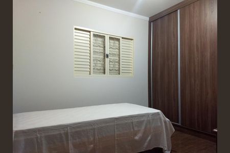 Casa à venda com 220m², 4 quartos e 3 vagas Casa à venda com 220m², 4 quartos e 3 vagasFoto 28