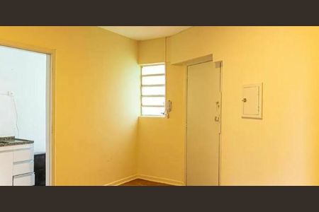 Apartamento à venda com 34m², 1 quarto e sem vaga