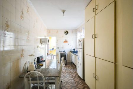 Casa à venda com 200m², 3 quartos e 2 vagas