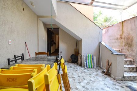 Casa à venda com 99m², 3 quartos e 1 vaga