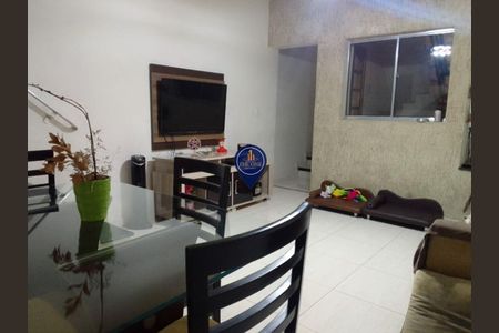 Casa à venda com 115m², 2 quartos e 1 vaga