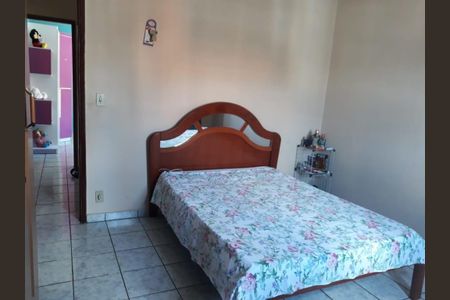 Casa à venda com 90m², 2 quartos e 2 vagas