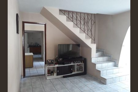 Casa à venda com 90m², 2 quartos e 2 vagas