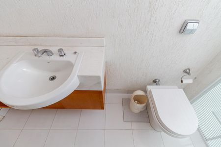 Apartamento à venda com 144m², 3 quartos e 1 vagaBanheiro Social