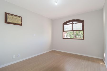 Casa para alugar com 150m², 4 quartos e 2 vagas Casa para alugar com 150m², 4 quartos e 2 vagasSuíte 1