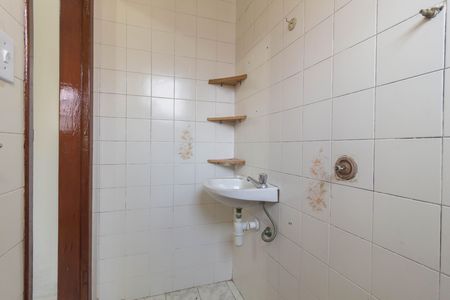 Casa para alugar com 150m², 4 quartos e 2 vagas Casa para alugar com 150m², 4 quartos e 2 vagasBanheiro Suíte 2