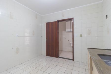 Casa para alugar com 150m², 4 quartos e 2 vagas Casa para alugar com 150m², 4 quartos e 2 vagasCozinha