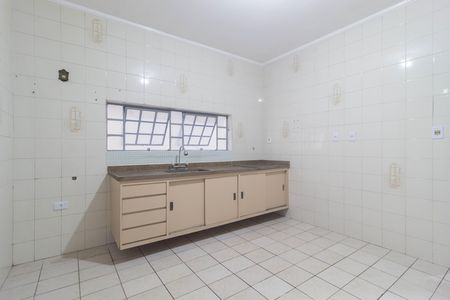 Casa para alugar com 150m², 4 quartos e 2 vagas Casa para alugar com 150m², 4 quartos e 2 vagasCozinha