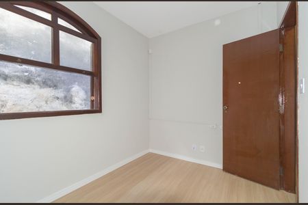 Casa para alugar com 150m², 4 quartos e 2 vagas Casa para alugar com 150m², 4 quartos e 2 vagasQuarto 1