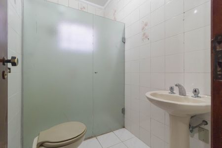 Casa para alugar com 150m², 4 quartos e 2 vagas Casa para alugar com 150m², 4 quartos e 2 vagasBanheiro Social