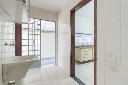 Casa para alugar com 150m², 4 quartos e 2 vagas Casa para alugar com 150m², 4 quartos e 2 vagasÁrea de Serviço