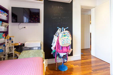 Apartamento à venda com 147m², 3 quartos e 2 vagasSuíte 2