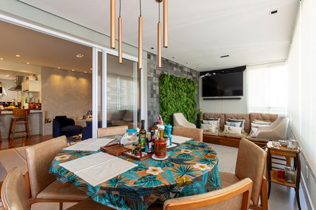 Apartamento à venda com 147m², 3 quartos e 2 vagasVaranda