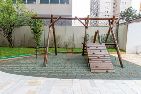 Apartamento à venda com 147m², 3 quartos e 2 vagasÁrea comum - Playground