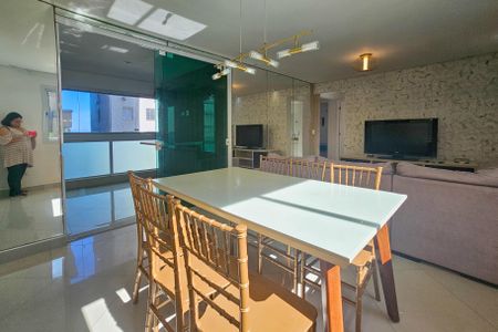 Apartamento para alugar com 96m², 3 quartos e 2 vagasSala